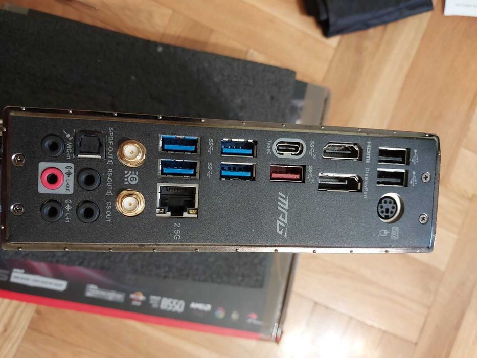 Intel Core i7 10700KF + MSI Z490 Gaming Edge Wi-Fi