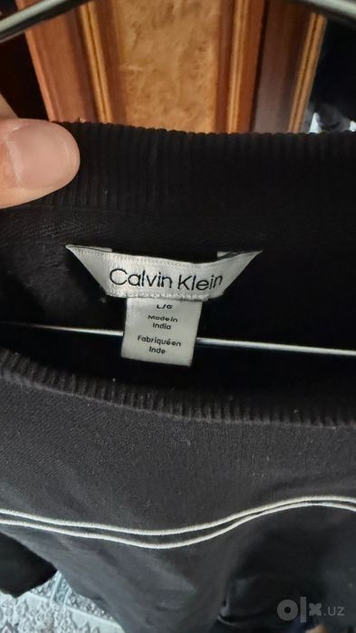 Свиттер Calvin Klein