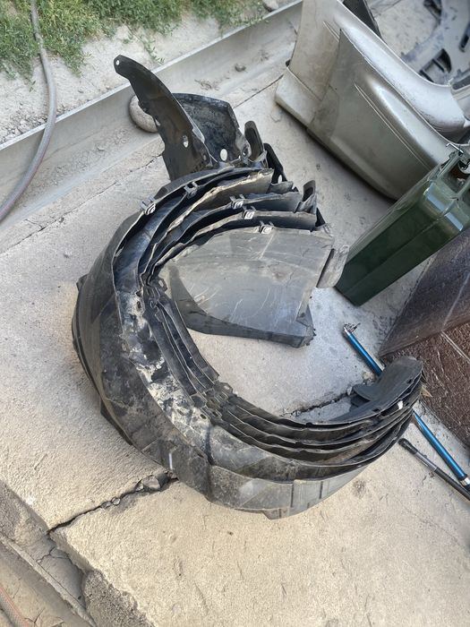 Подкрылник Тойота каролла королла