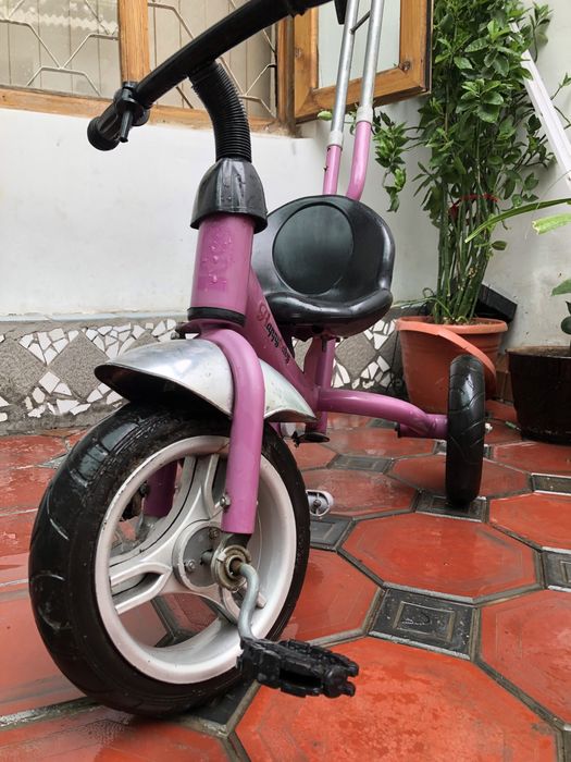 Детская машинка и трех колесный велосипед!