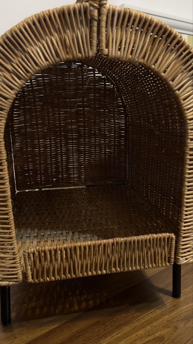 casa/Cusca ratan pisica