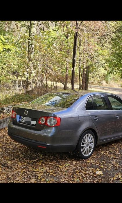 Vând VW JETTA 2006 1.9TDI  5+1