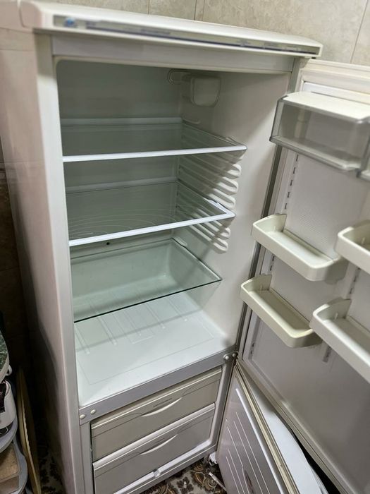 Продам холодильник Atlant