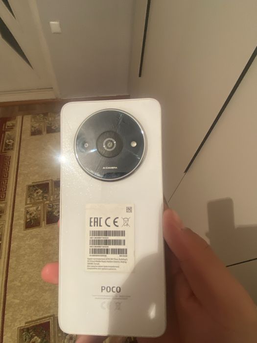 Продаю телефон Poco C61