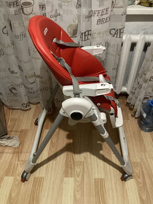 Продам стул для кормления Peg Perego