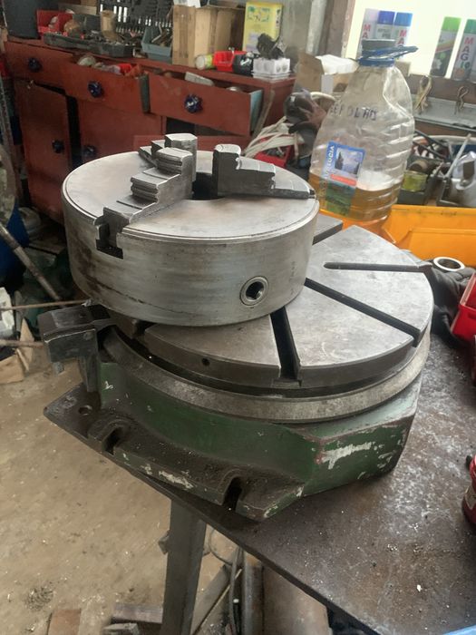 Masa rotativa si divizor universal de 250