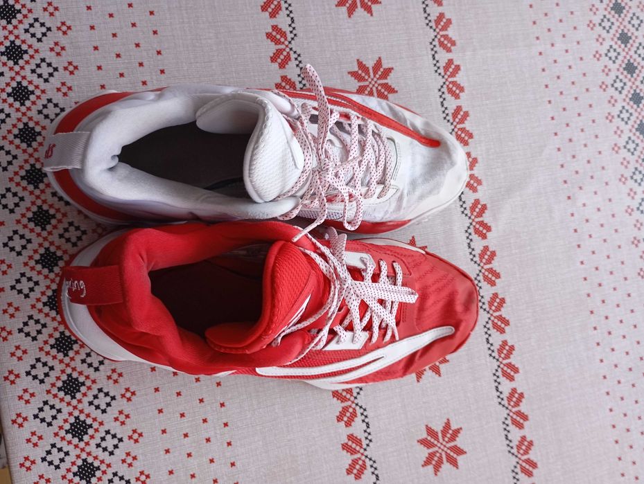 Маратонки за баскетбол 44 номер NIKE