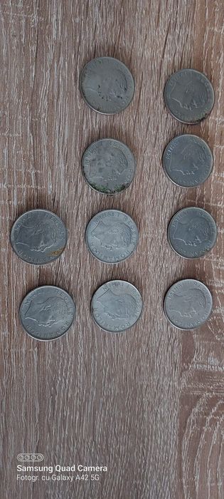 Vând monede vechi