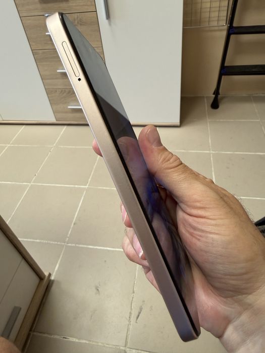 Infinix Smart 10 4/128gb - отличен