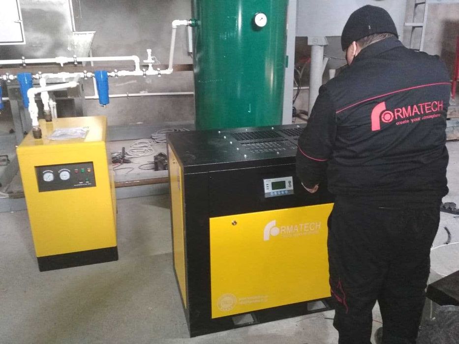 Винтовой компрессор с гарантией более одного года. (в наличии) 7.5 кВт