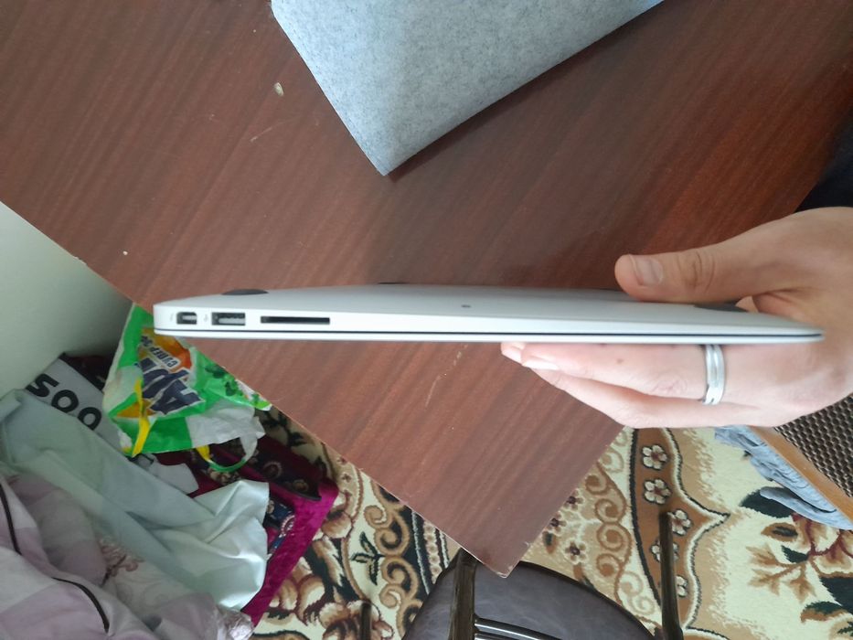Mackbook air M13