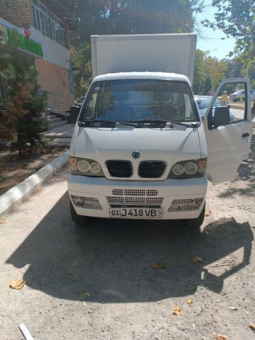 Dongfeng yaxshi moshina gaz benzin