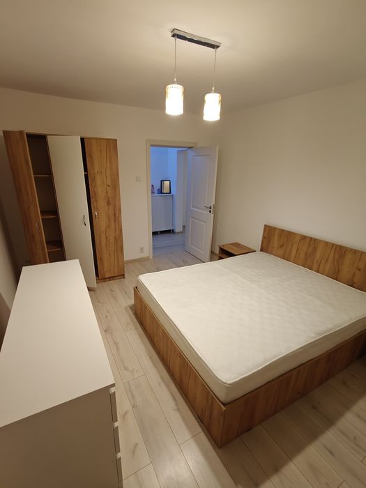 Inchirez apartament 3 camere , pd. Ros