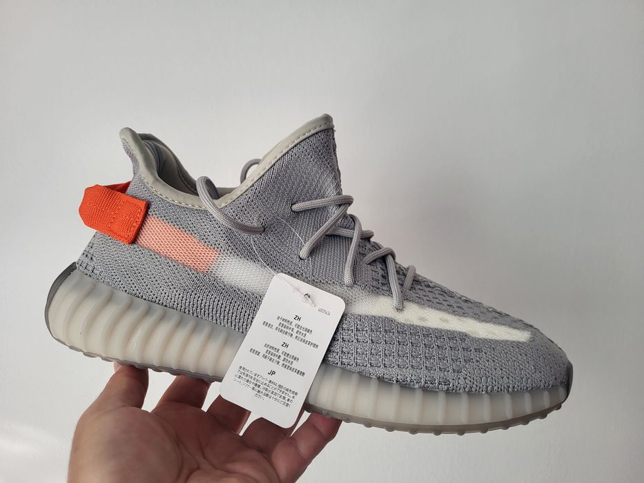 Adidas Yeezy Boost -  Premium - unisex