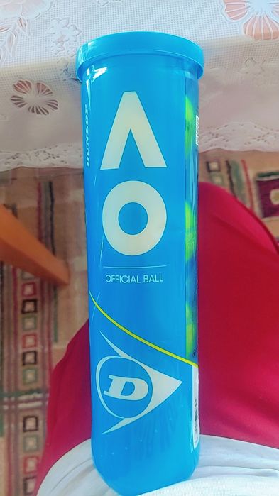 Mingi de tenis folosit ca nou 50 lei