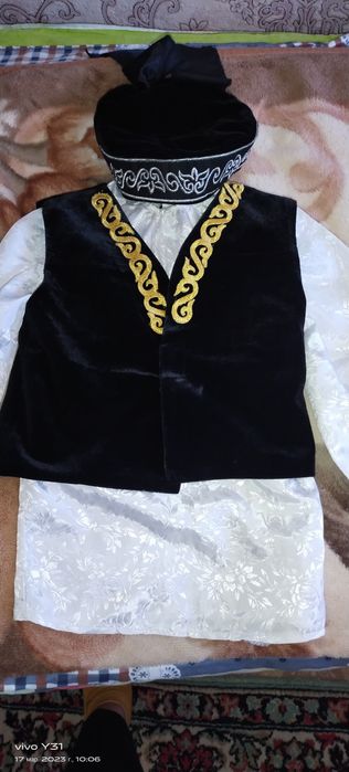 Прокат казахских костюмов для мальчиков и девочек