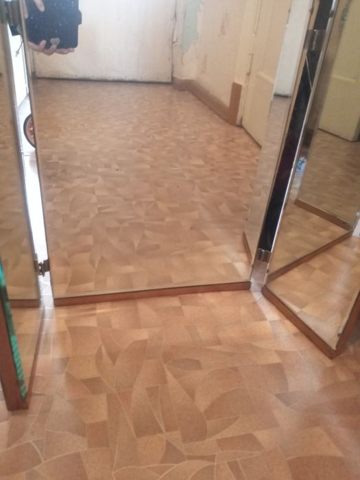 Трельяж настольный продам