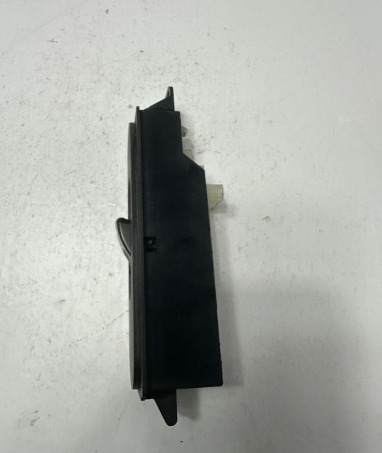 Buton geam  9065451913 Mercedes-Benz Sprinter a 2-a generatie 906