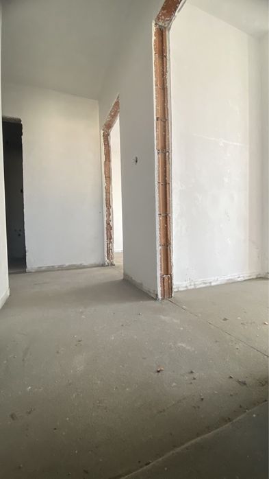 Продава се Тристаен апартамент в Пловдив, Остромила - 114 кв.м за 1202 €/кв.м - Снимка #8