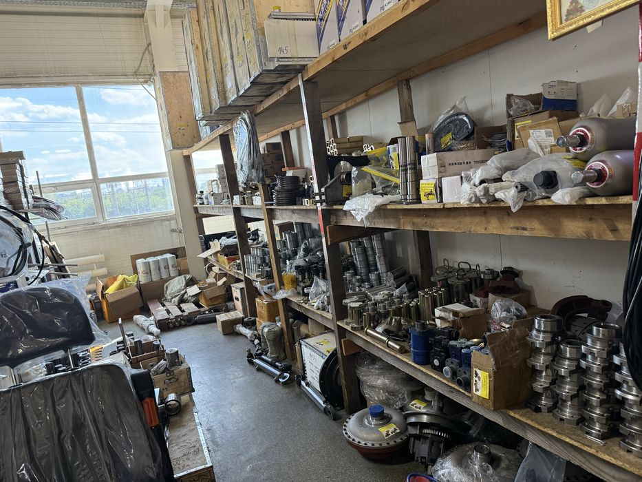 Запчасти на грейдер