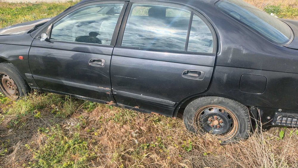 Запчасти Toyota Carina e