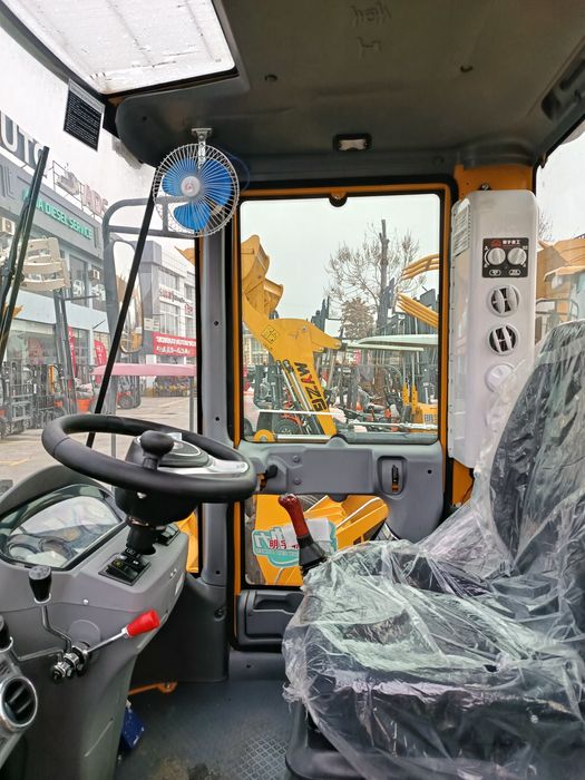 Фронтальная погрузчик