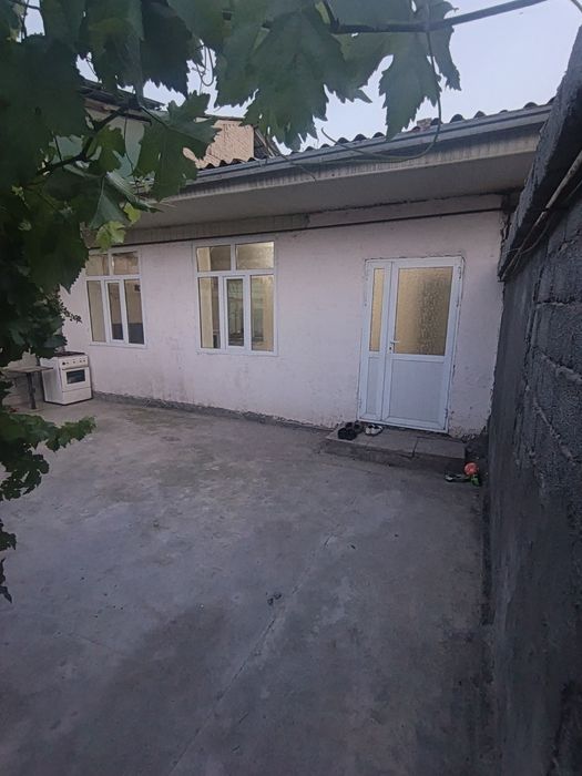 Ховли сотилади сергилида