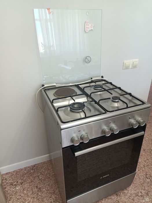 Продам газплиту Bosch