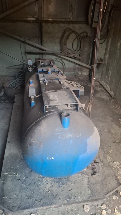 Гильотиа карусельный  Ресивер компрессор Алматы