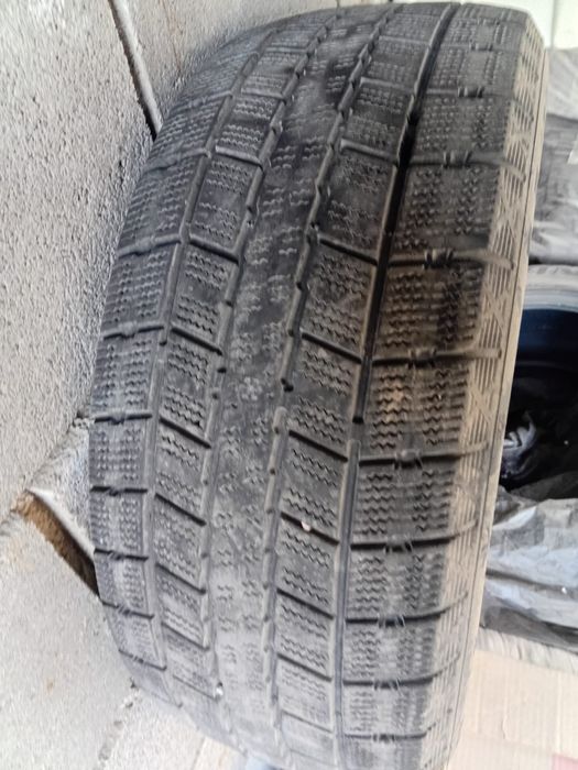 Продам зимние шины