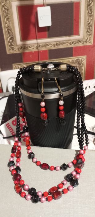 Бусы , бижутерия