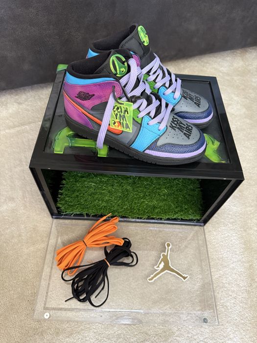 Air Jordan 1 Mid Kiss My Airs
