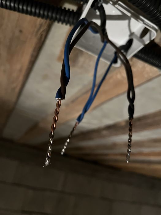 Электрик  220в Электромантажник