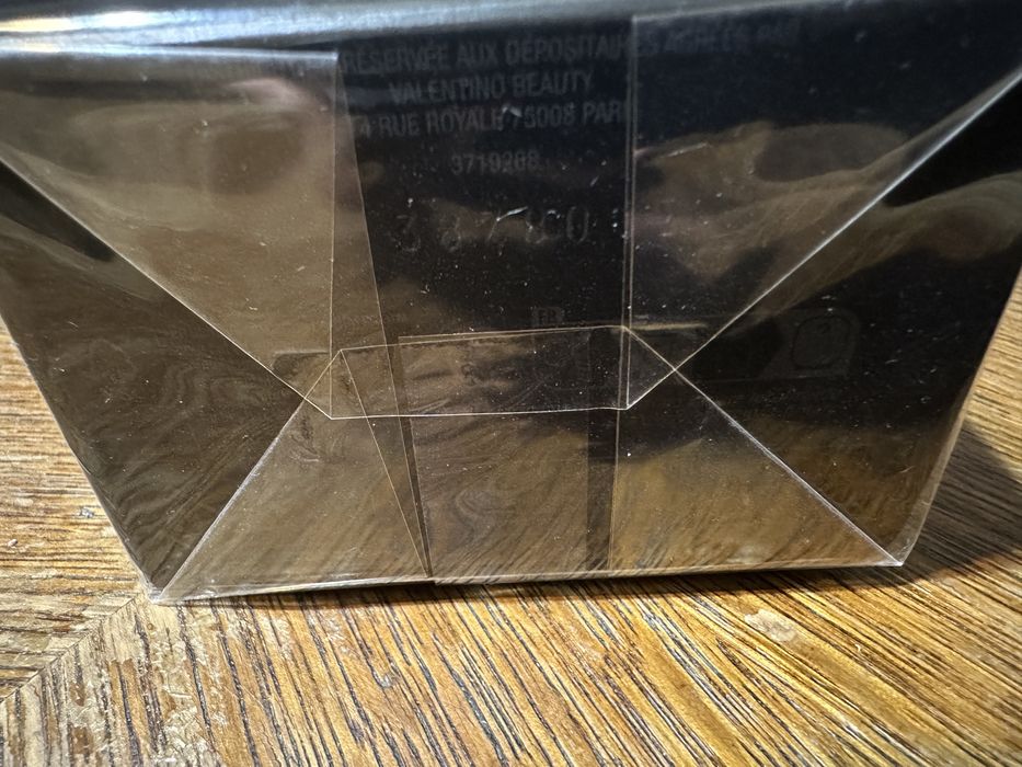 Cutie originala parfum Valentino Uomo Born in Roma Coral Fantasy