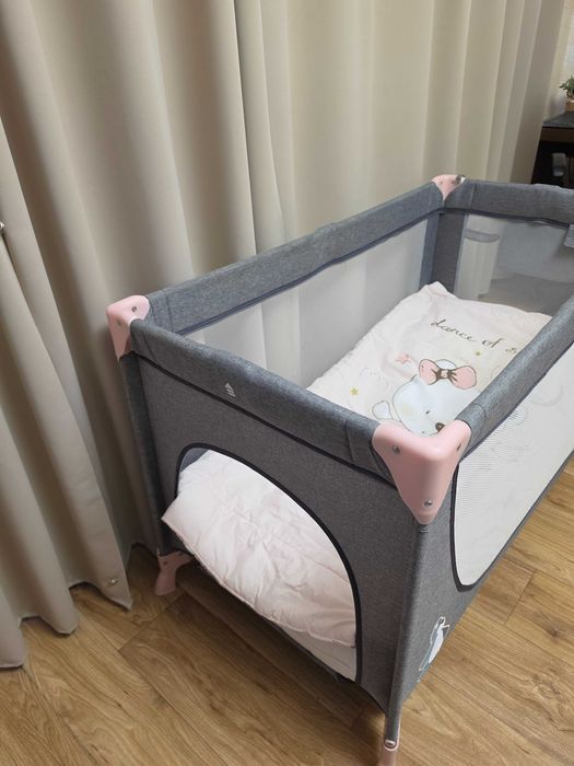 Бебешка кошара KinderKraft Joy full с ортопедичен матрак и завивки