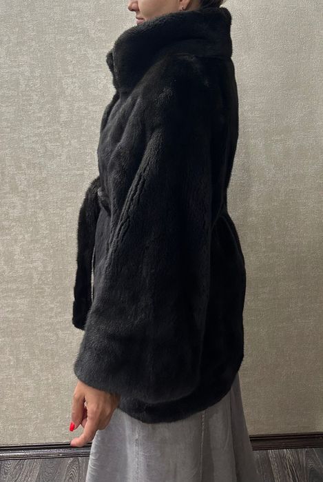 норковая шуба цвета графит