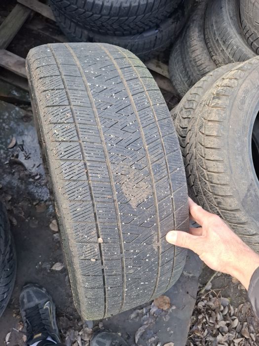 Vand 1 anvelopa 255 60 17 gripmax de iarna buna dot 2022