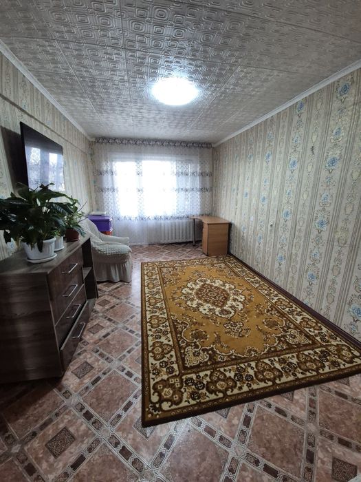 Үш бөлмелі үи сатылат