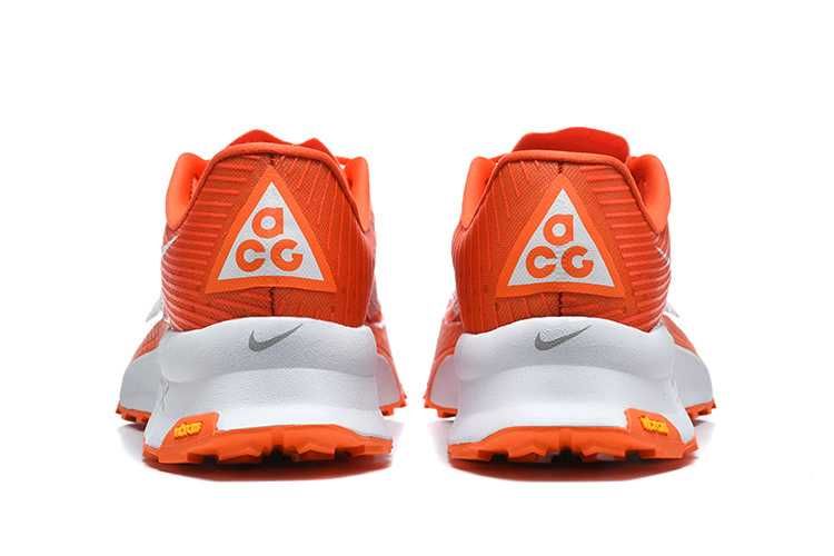 Продавам нови мъжки маратонки Nike Zoom ACG Ultrafly Hyper Crimson orange