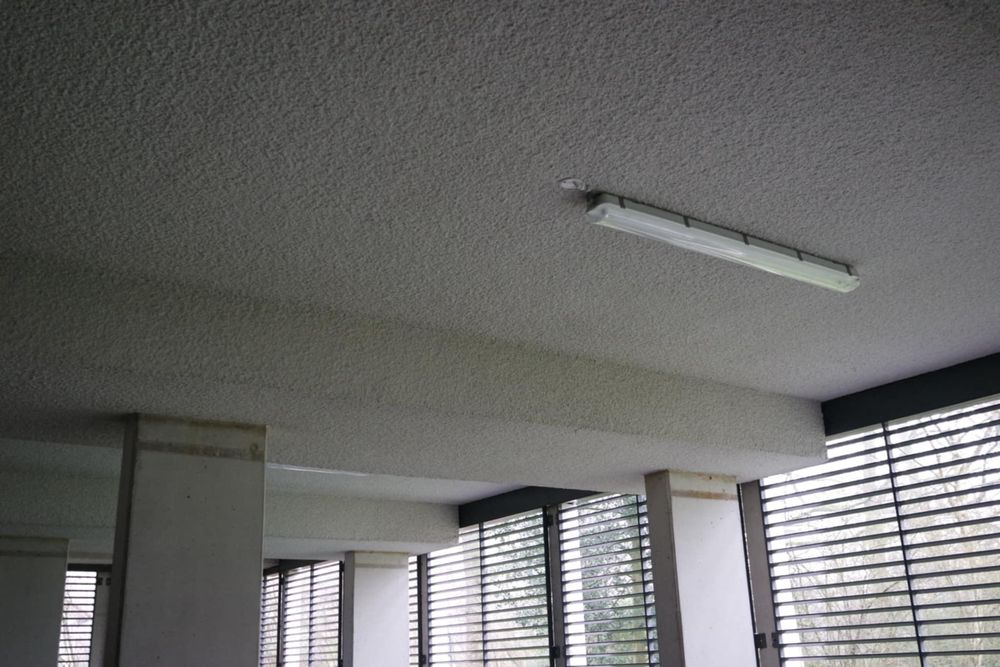 Izolați tavane parcari