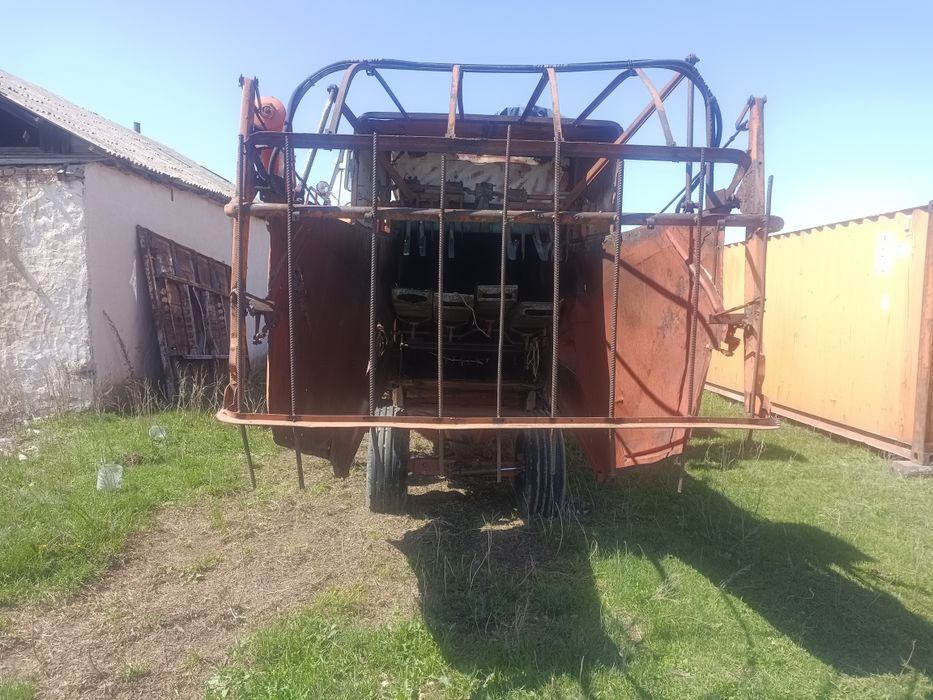 Продам комбайн нива