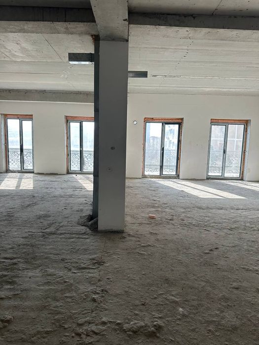 Продажа квартиры в жк" Казахстан" , метро Минор  4/4/10