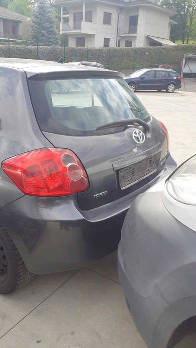 Тойота Аурис 1.4 D-4D  – Toyota Auris само на части