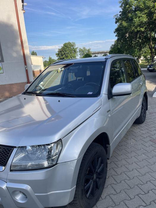 Suzuki Grand Vitara 1.9 DDiS 129 CP 4x4, an 2009 - 5.600 € negociabil