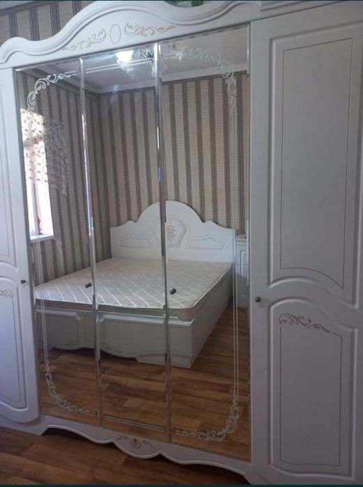 Продаётся спальный гарнитур 250 тыс