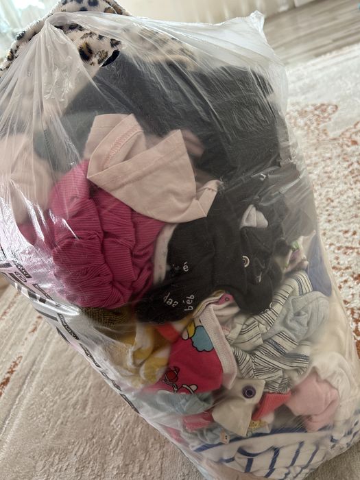 Отдам даром детские вещи