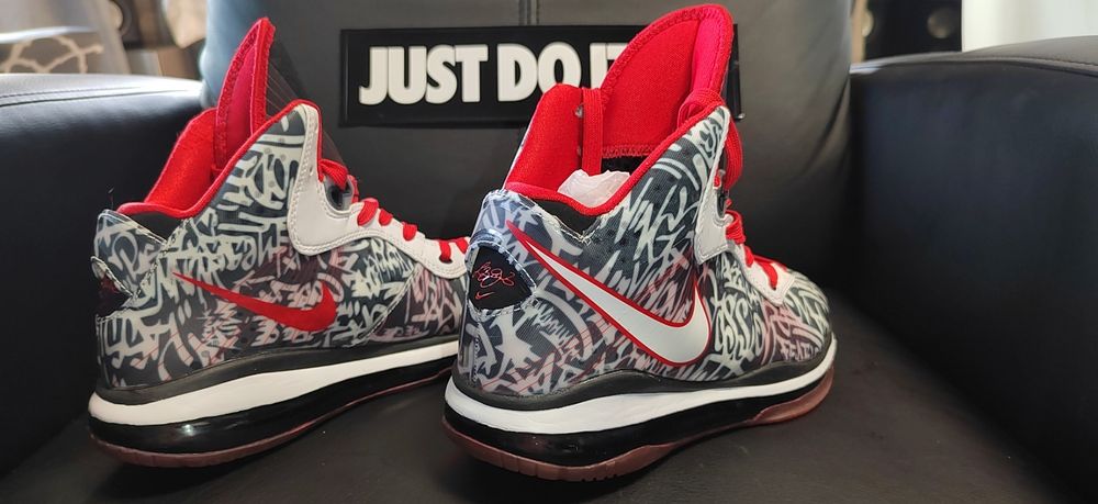 Nike Lebron VIII Graffiti, номер 38,5