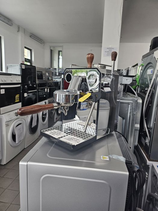 Espressor Profesional Manual Cecotec Baristeo Intima, 15 Bar, 1850W +Factură  +Garanție 12 luni