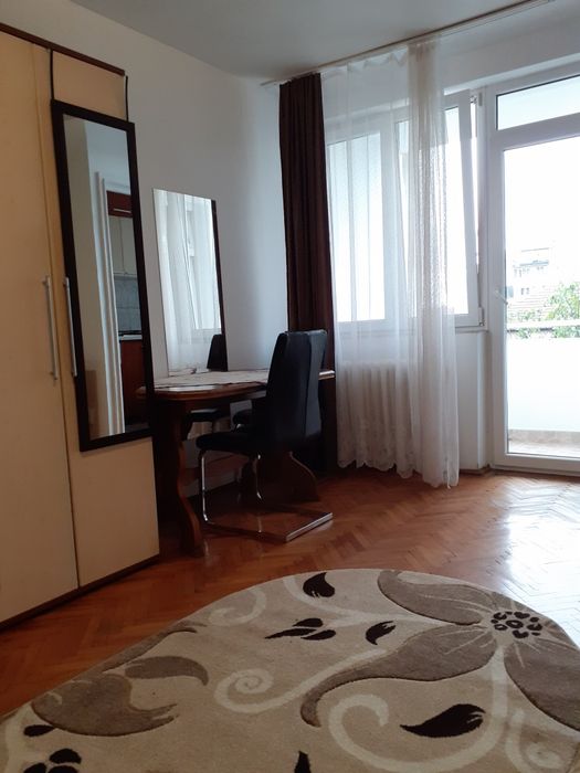 Închiriez apartament cu 1 camera