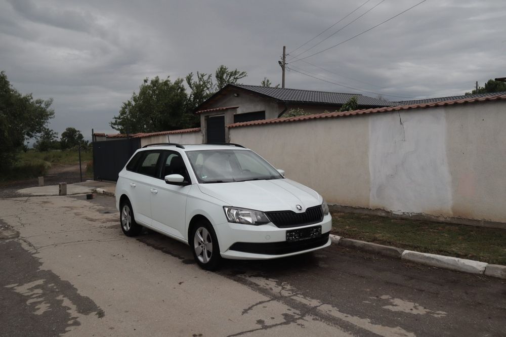 Skoda Fabian 1.2i 90кс 6ск
